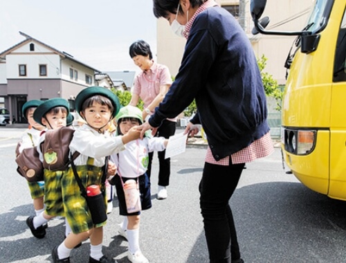 バス送迎時の安全対策