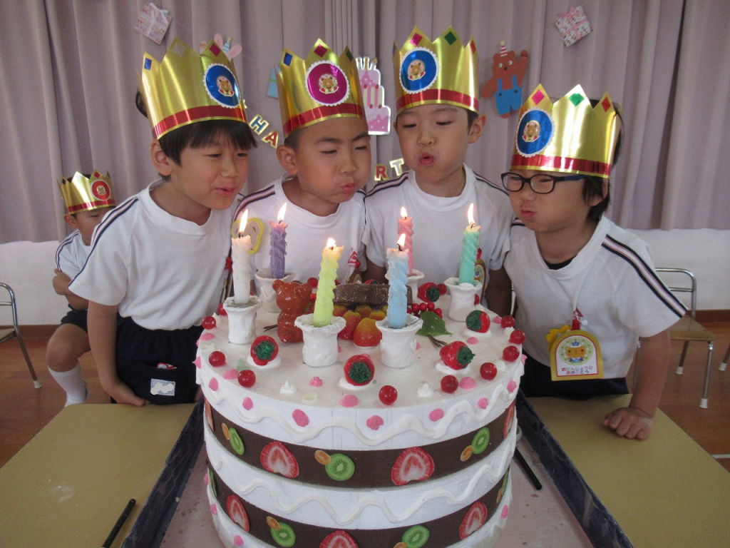 ４・５月の誕生祝い会がありました。