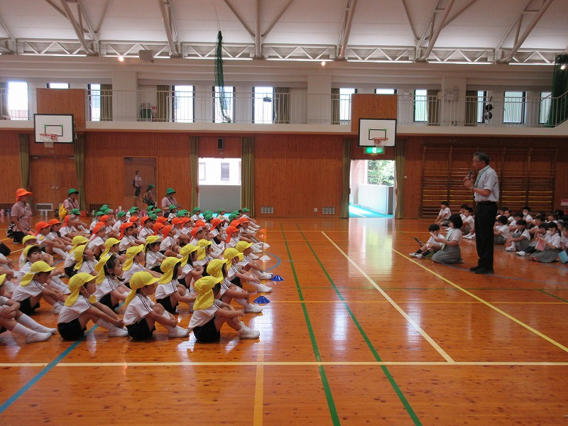 年長　小学校交流会