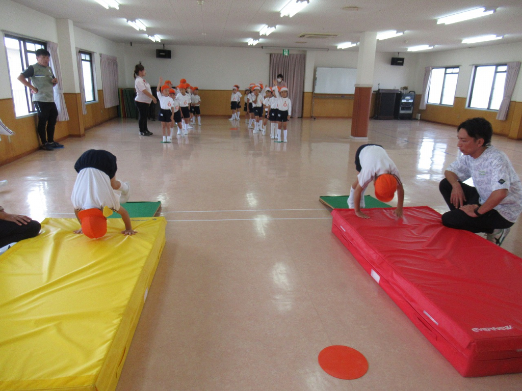 今日の年長・年中さん(運動会練習)