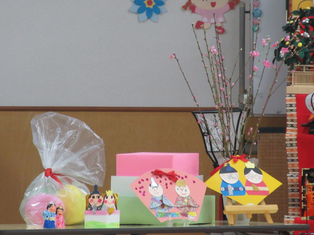 ひな祭り会がありました！