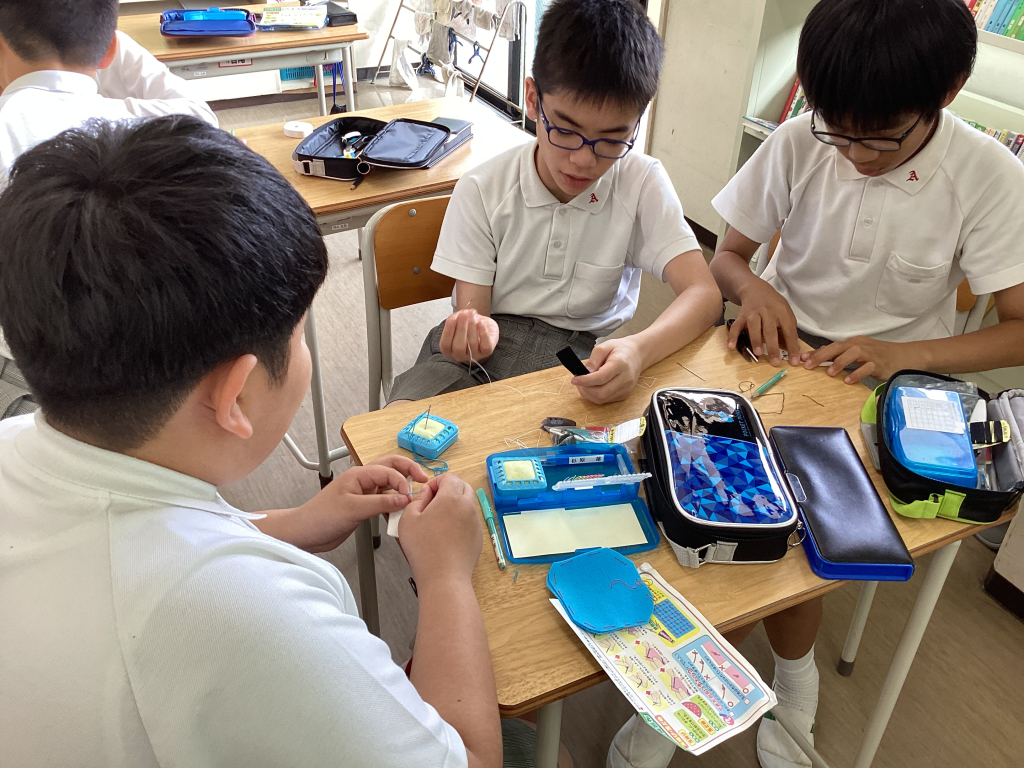 家庭科で裁縫に熱中しました