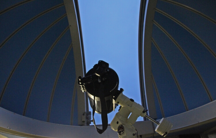 天体観測ドーム 星降館