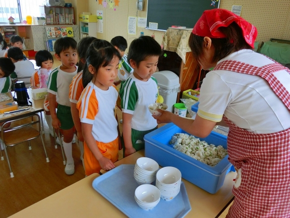 給食参観日（年長）