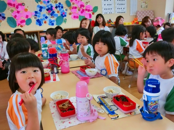給食参観日（年中）
