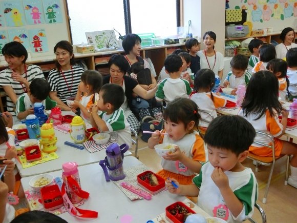 給食参観日（年少）