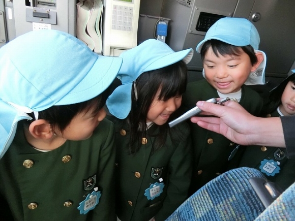 年中園外保育（新幹線見学）