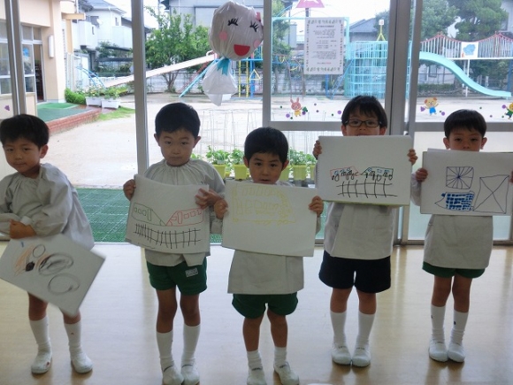 雨でも元気いっぱい、年中組！