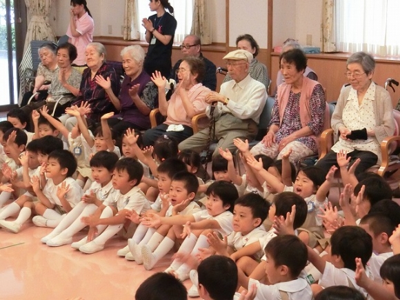 年中敬老会