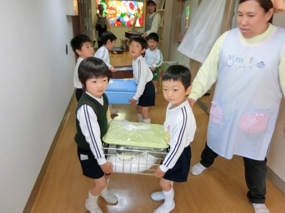 給食始まり