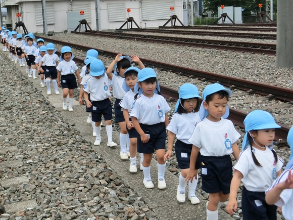 年中　新幹線見学