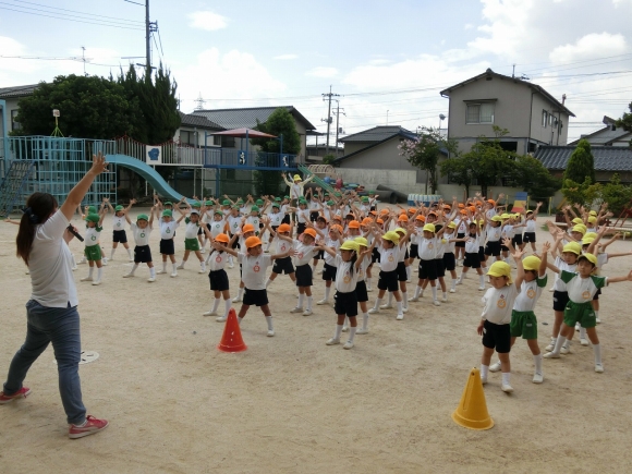 年長集会、年中８・９月誕生祝い会