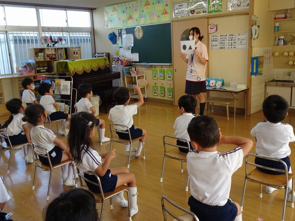 幼稚園見学会を行っています