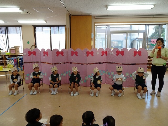 １０・１１月誕生祝い会（２・３・５歳児）