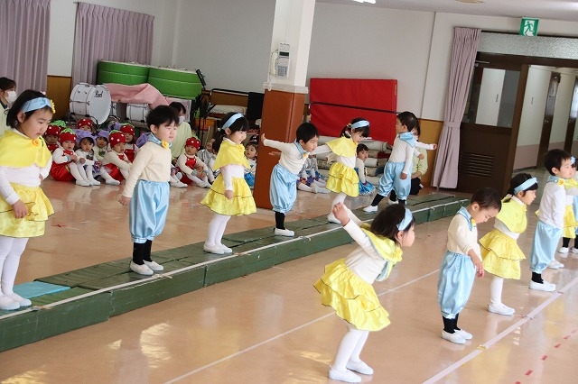 2歳児・年少児衣裳合わせ