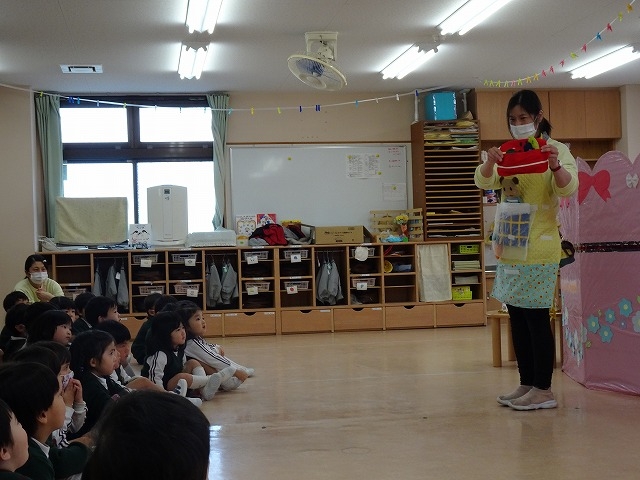 ２・３月誕生祝い会（２・３・５歳児）・あやめ組知育がありました