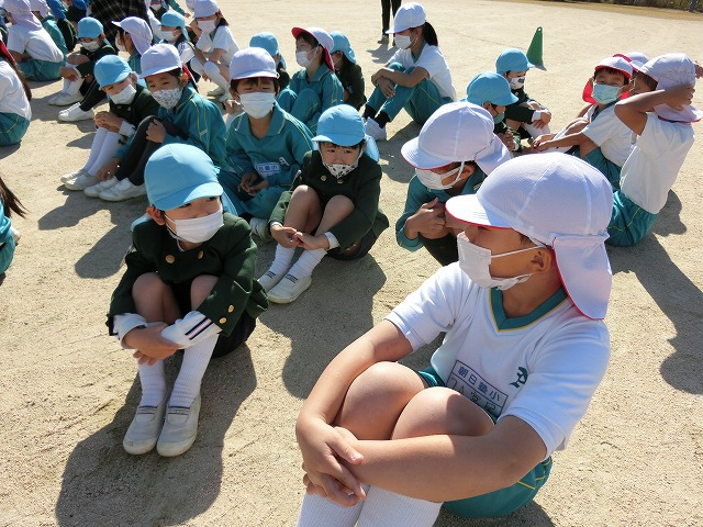 年中　小学校交流会