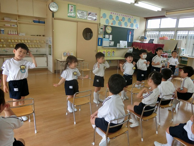今日の年中組/職員研修