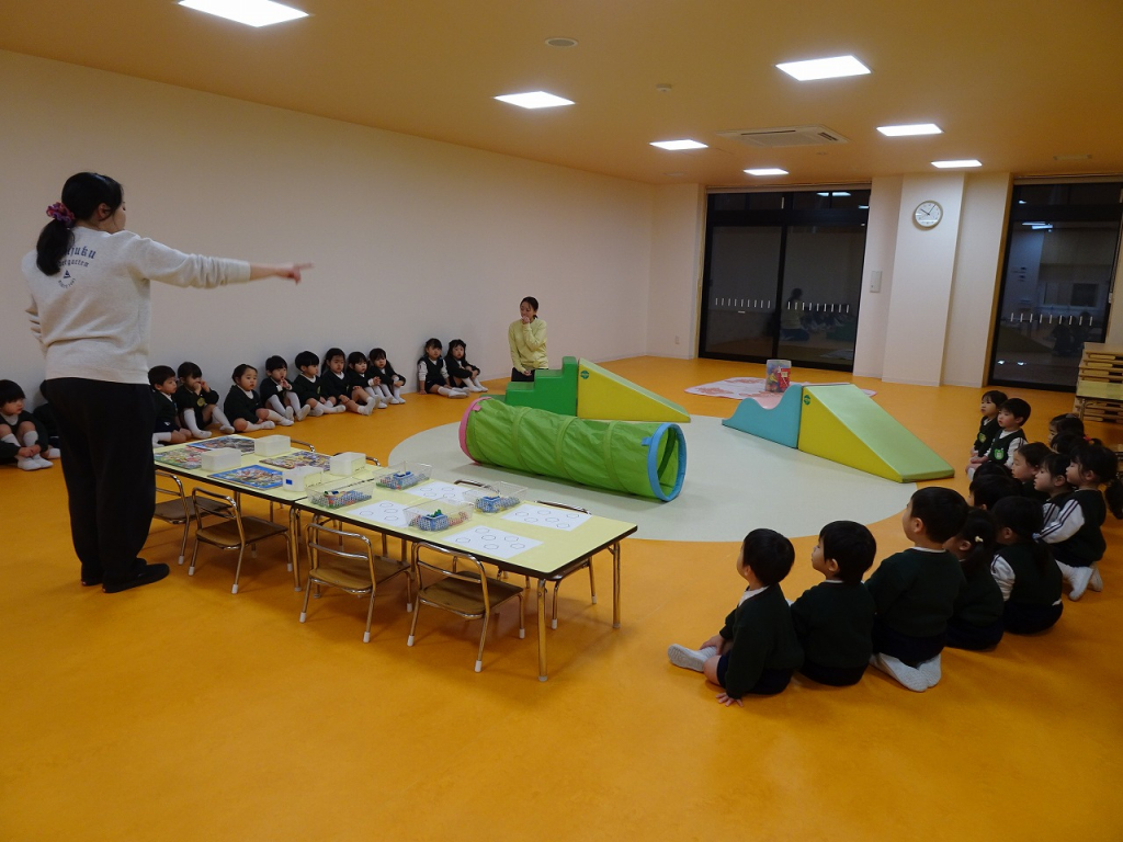 コーナー遊び、楽しいな（２歳）