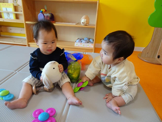 今日のダイヤ組さん（０歳児クラス）