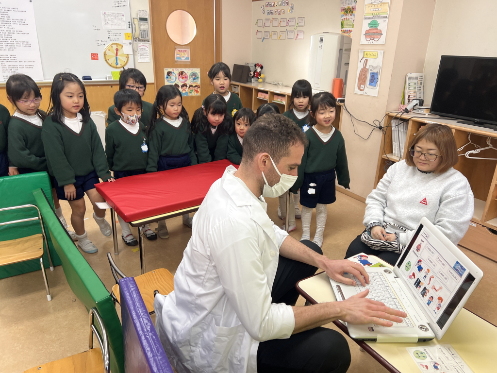 なりきりメソッド活動風景1