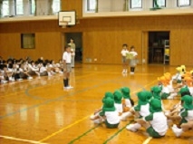 幼稚園との交流会