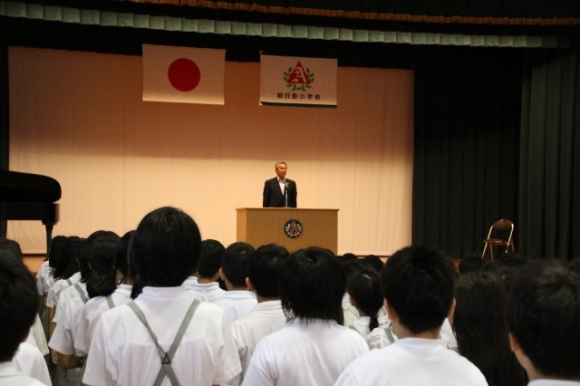 一学期終業式・退任式