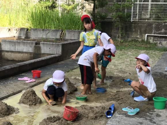 にこにこ学童　夏休み　砂あそびをしました