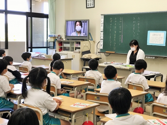 全校朝礼がありました