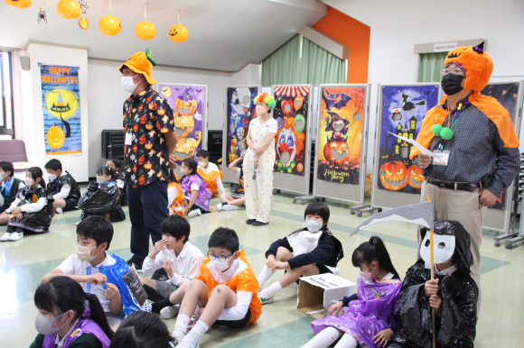 GRADE 4 AND GRADE 2  HALLOWEEN PARTIES 2022