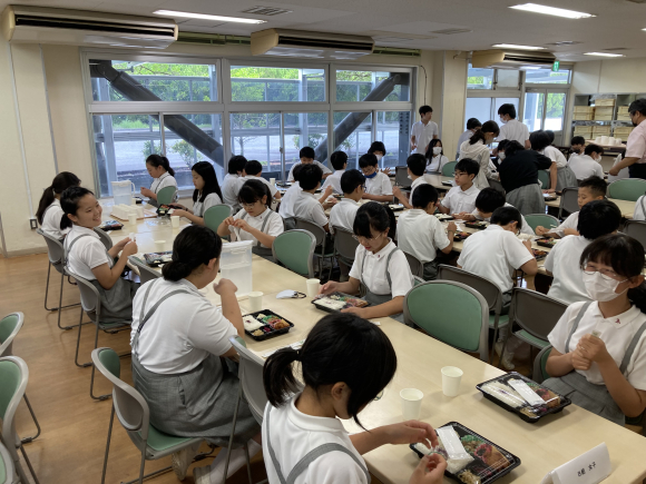 夏合宿　昼食