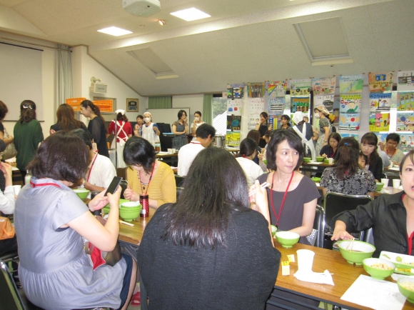 給食試食会開催