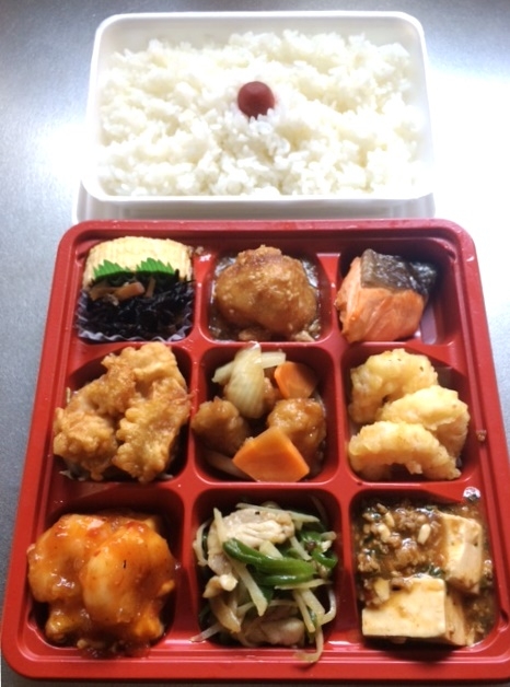 よくばり中華弁当    １０００円