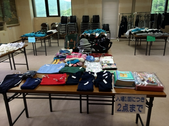 『平成27年度　第1回制服リサイクル会』のご報告