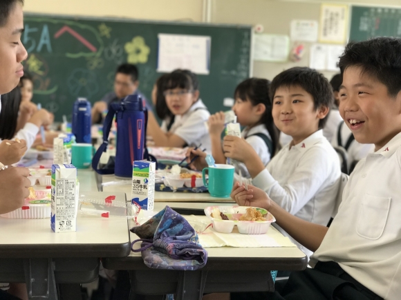 交流給食がありました