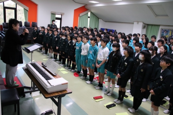 佐々木先生の合唱指導がありました
