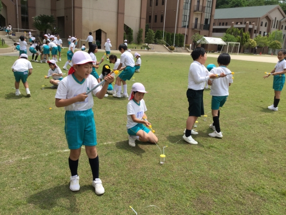 理科の授業 閉じこめた空気と水