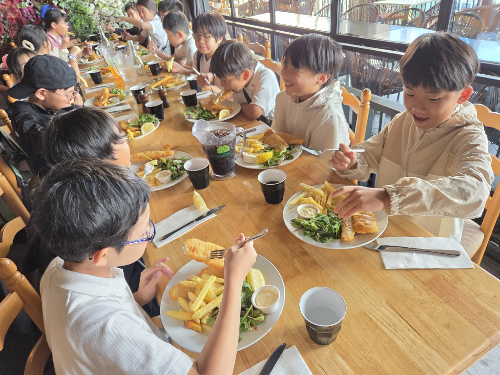 昼食にて