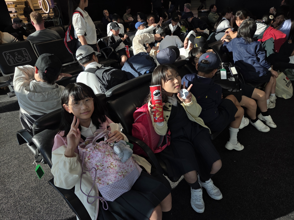 空港で待機