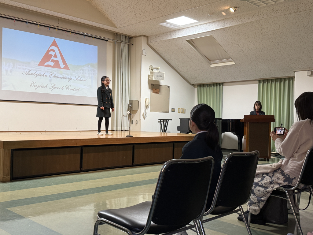 朝日塾小学校・英語スピーチコンテスト
