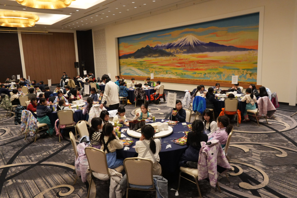 スキー教室　おひるごはん