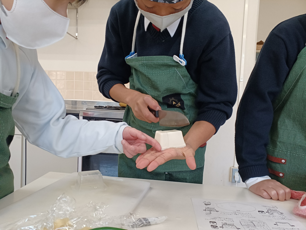 家庭科「ご飯とみそ汁」