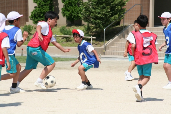 創意　マリオ先生のサッカー体験