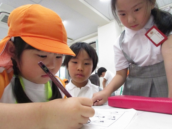 朝日塾幼稚園年長さんと交流