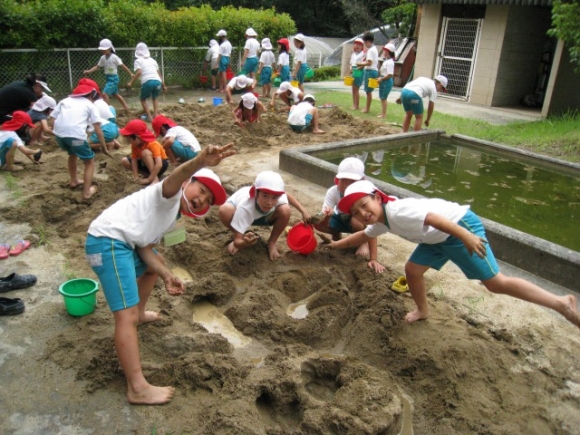 夏期休業中　にこにこクラブ