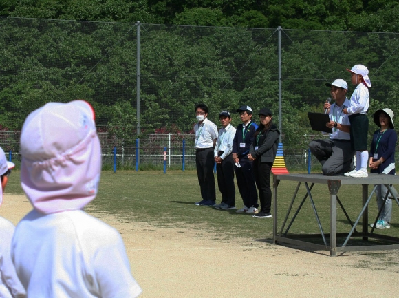 全校朝礼