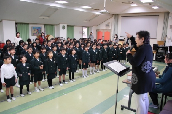佐々木先生の合唱指導がありました