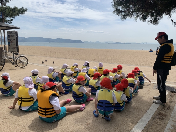 海の学校 入所式 弁当 カッター