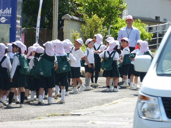 学校の周りたんけん