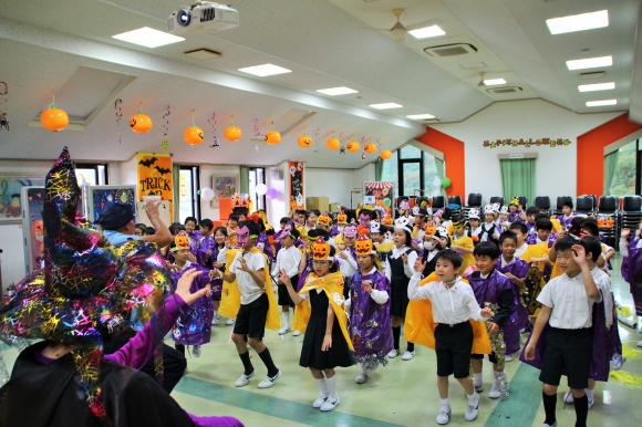 HALLOWEEN PARTY 2019